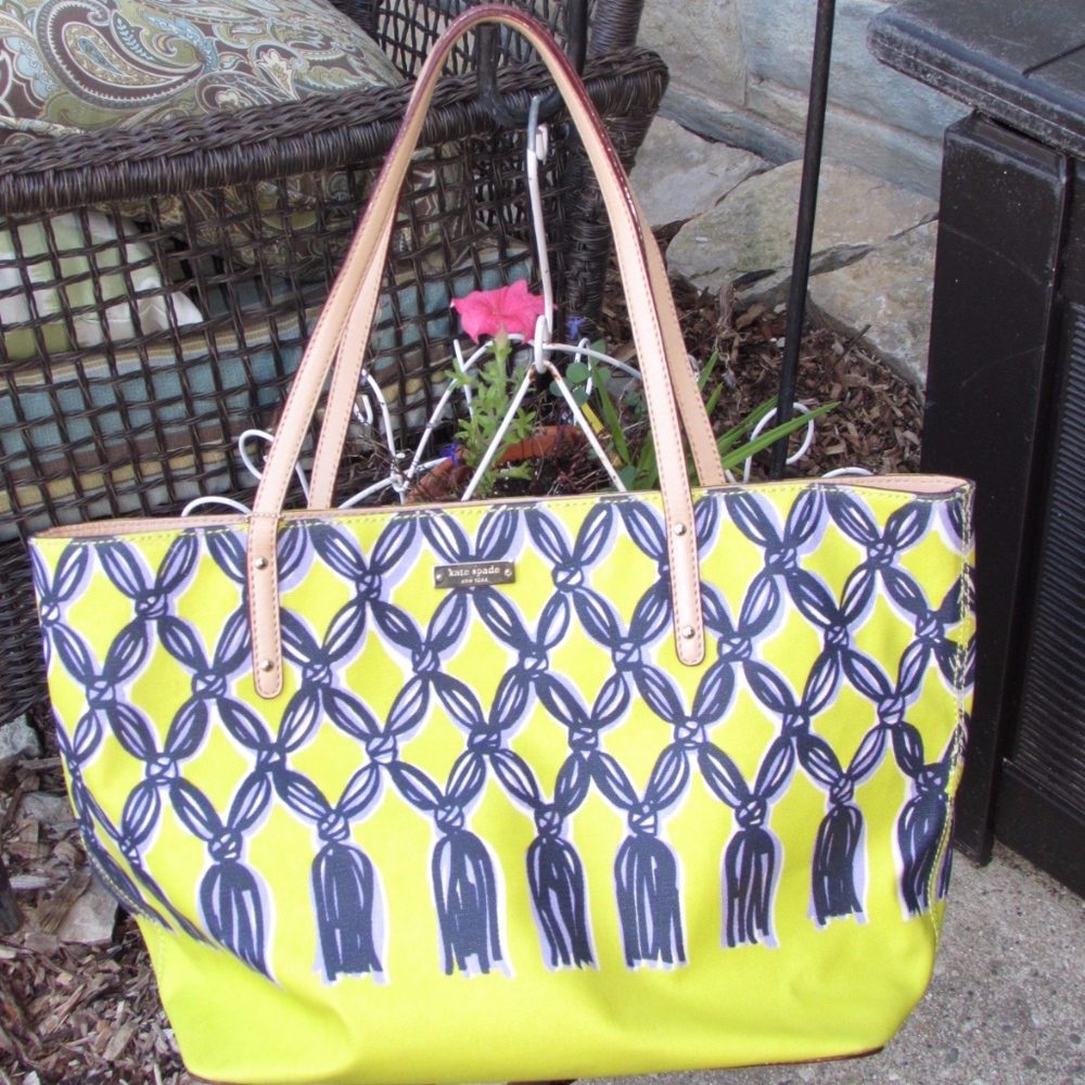 SAMPLE Kate Spade New York Market Purse Tote Canvas Yellow Purple Tassel OAK